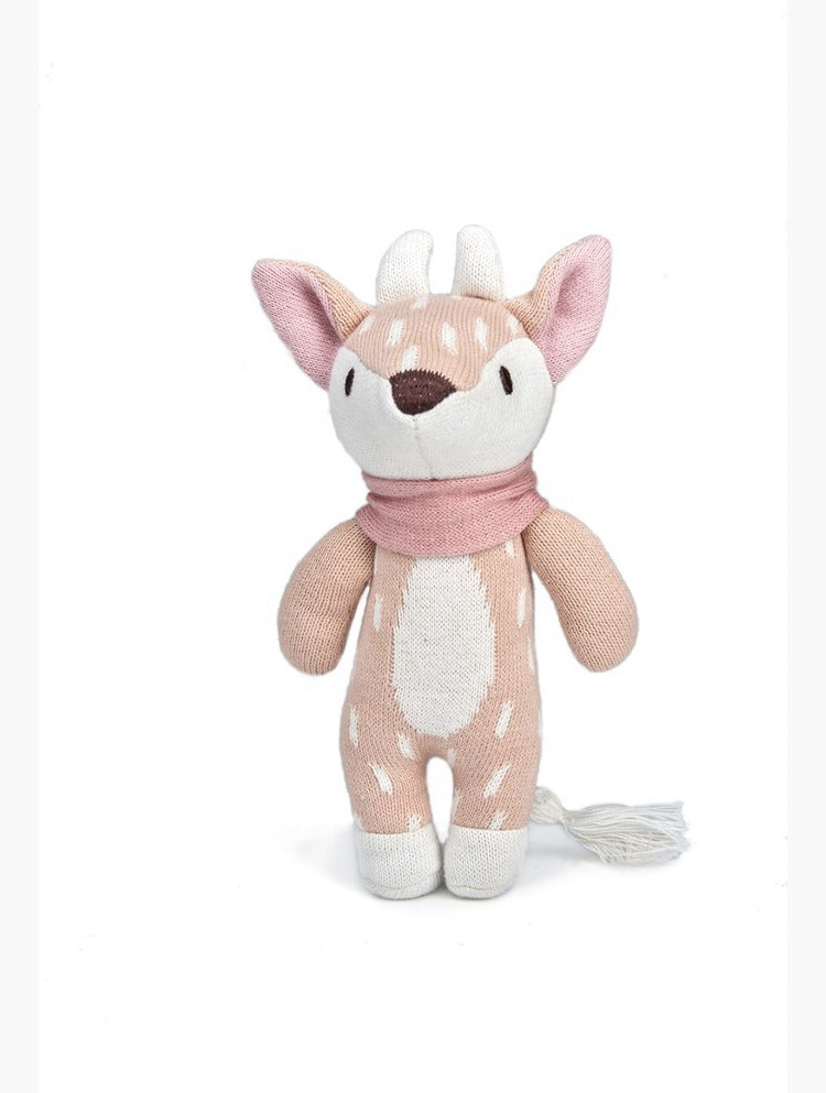 fearne the deer knitted toy