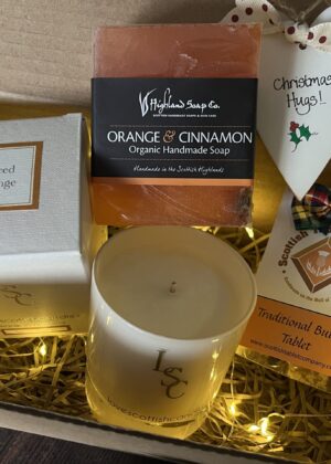 Christmas Hugs Luxury Scottish Gift Box